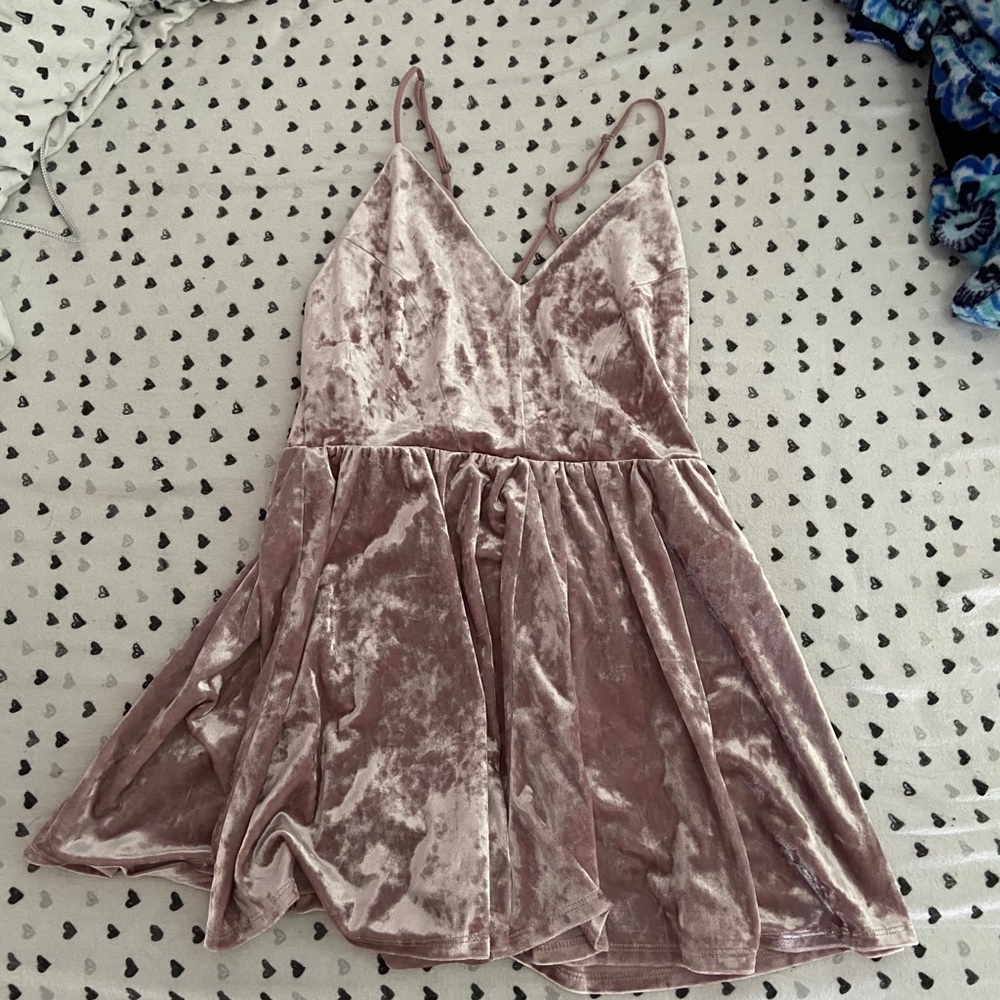 ✨2/$10 Velvet forever 21 romper!